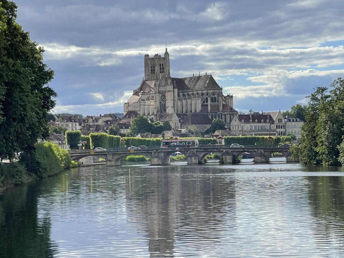 Le Pigeonnier Centre Historique Auxerreアパートメント エクステリア 写真